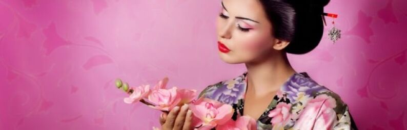 Chica japonesa delgada